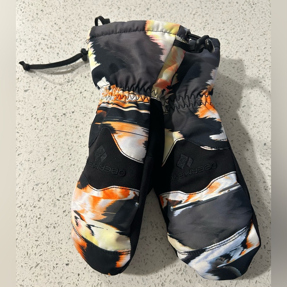 New Women’s small gloves/mittens